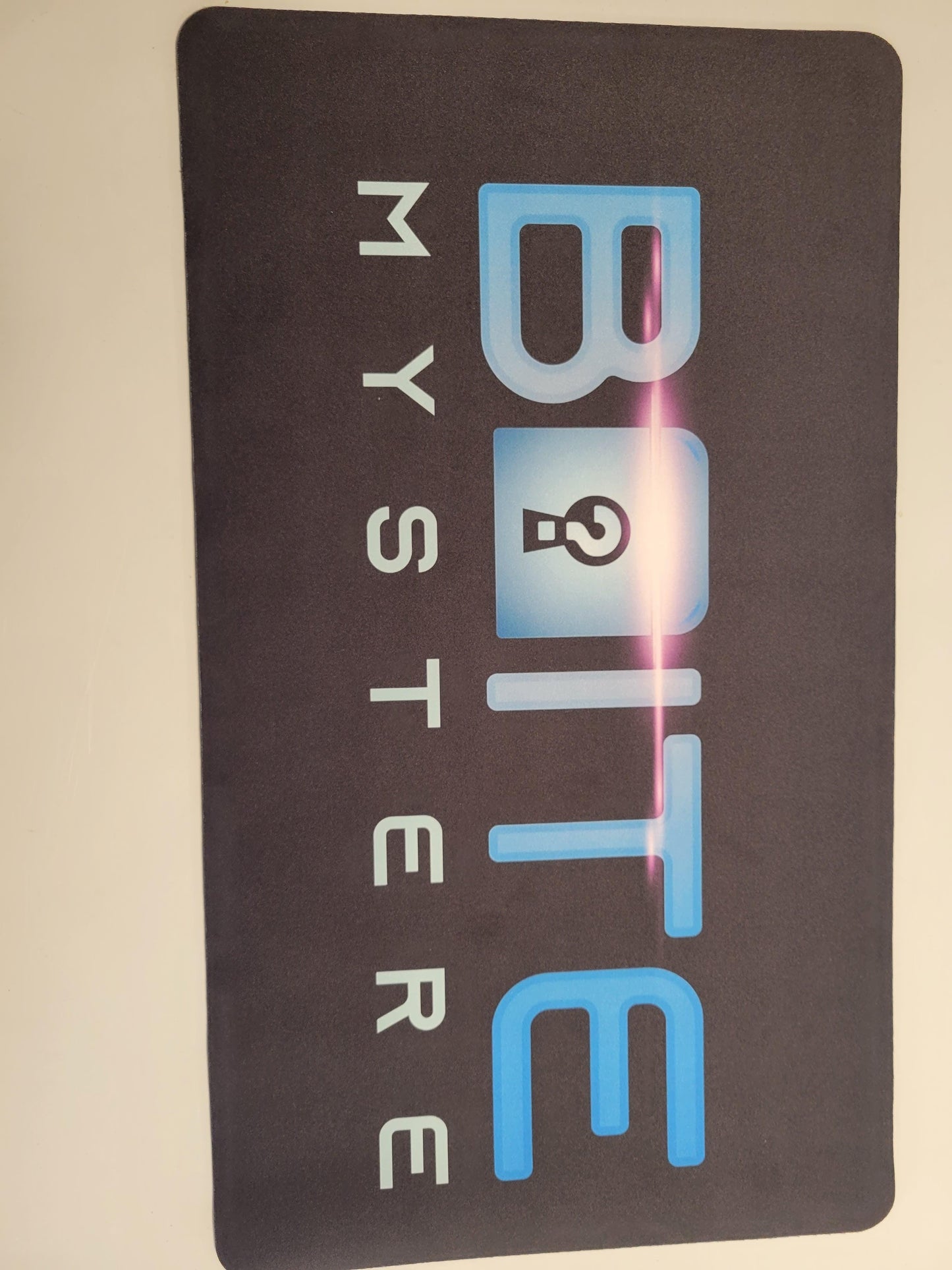 Playmat-La Boite Mystère- Logo - La Boîte Mystère ( The Mystery Box)